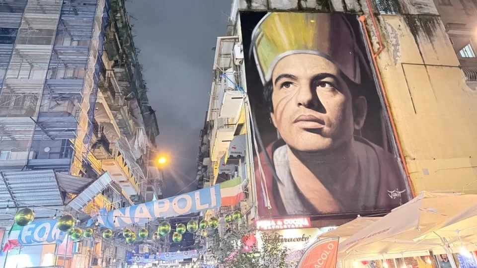 Fotr na tripu 11, Neapol