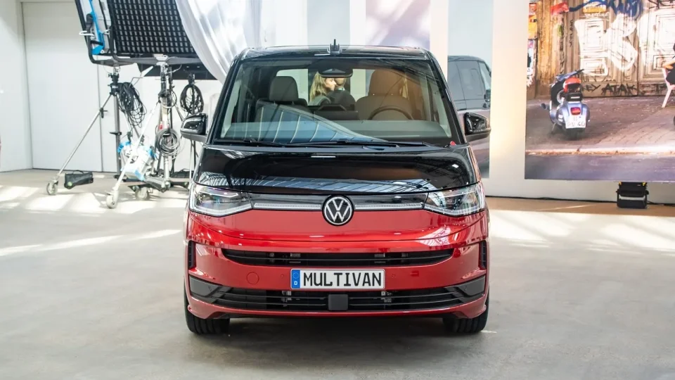 Volkswagen Multivan a California 2027