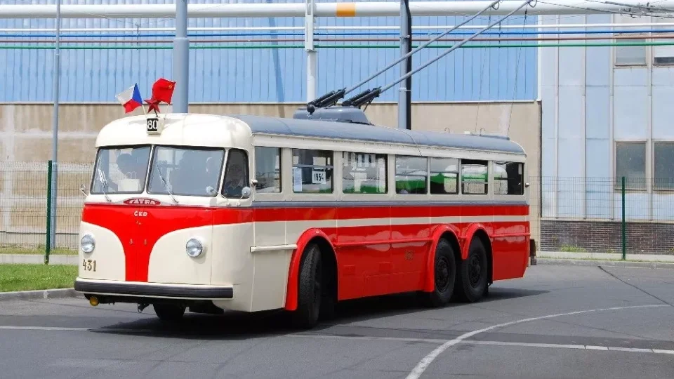 Tatra T400 a T401