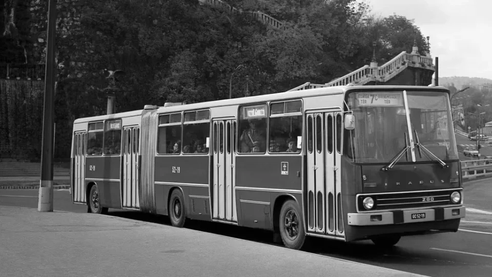 ikarus 280
