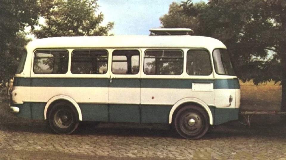 Retro, autobusové přívěsy