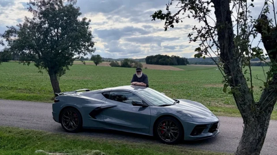 Pepa a Corvette