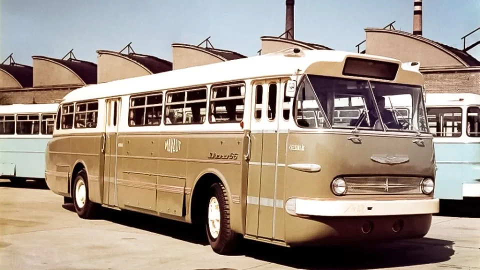 Ikarus 66
