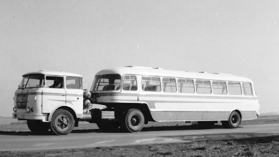 Retro, autobusové přívěsy