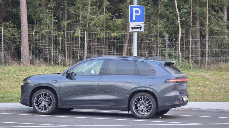 Leapmotor C10 Hybrid EV