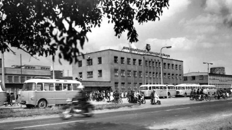 Retro, autobusové přívěsy