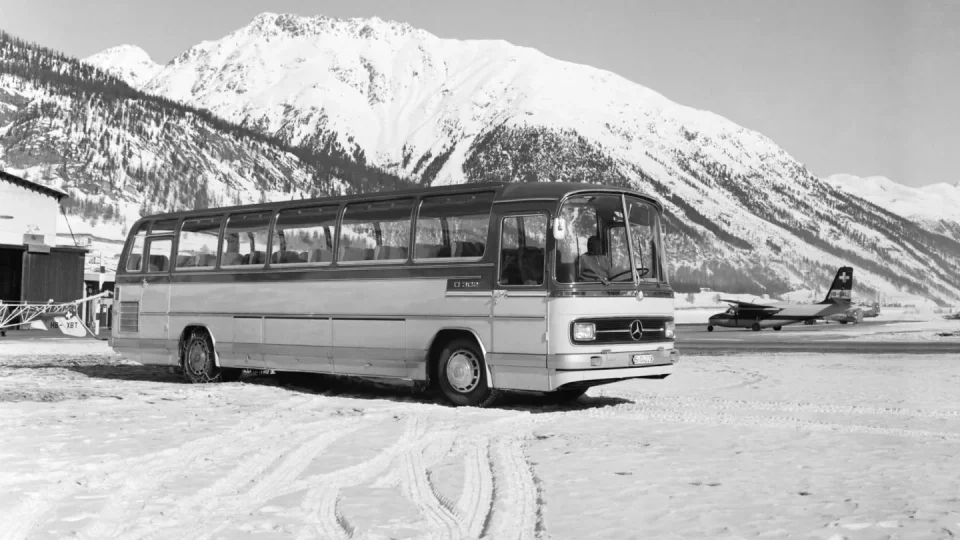Mercedes-Benz O 302