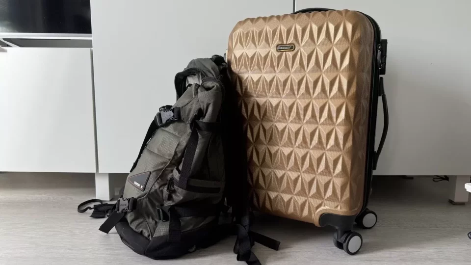 batoh, příruční kufr, palubní kufr