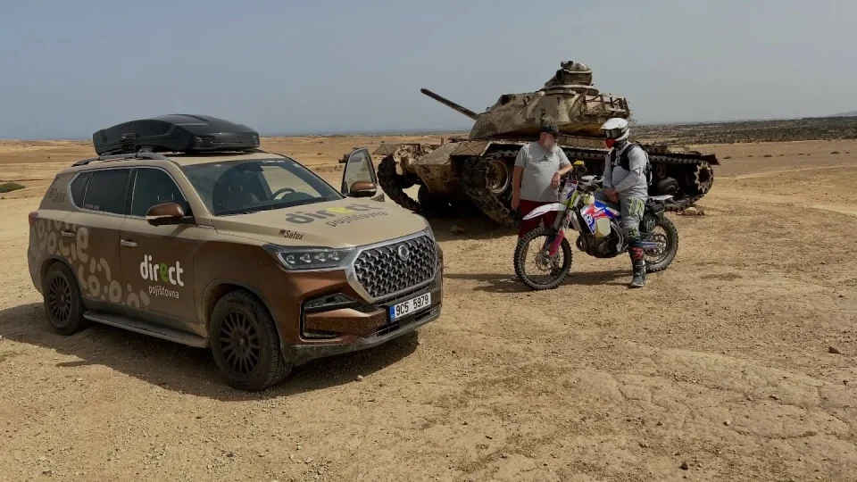 Fotr na tripu, místa setkání s Čechy