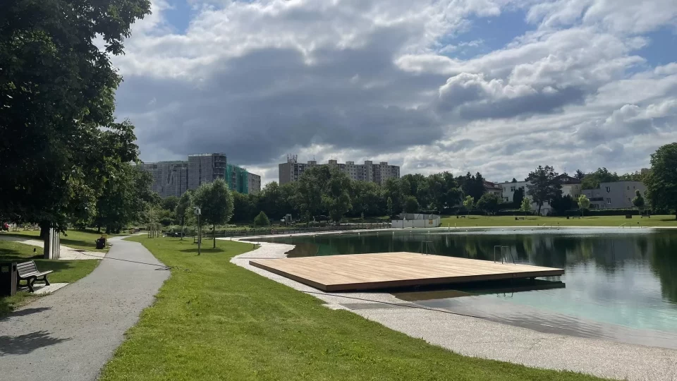 Koupaliště Lhotka