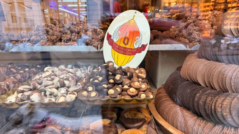 Fotr na tripu 11, Bruggy na talíři