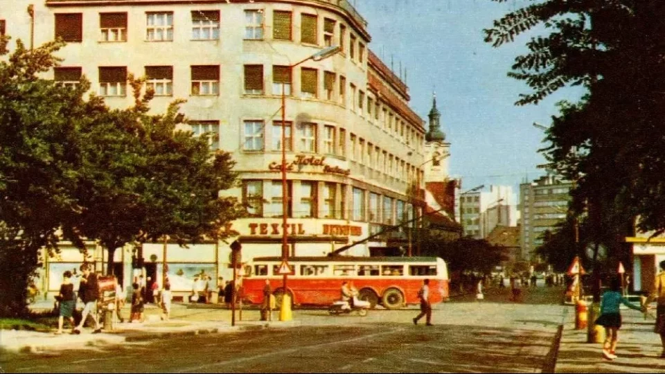 Tatra T400 a T401