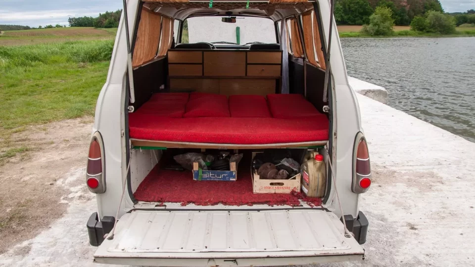 Škoda 1203 Camp