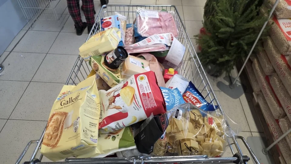 Cesta do supermarketu