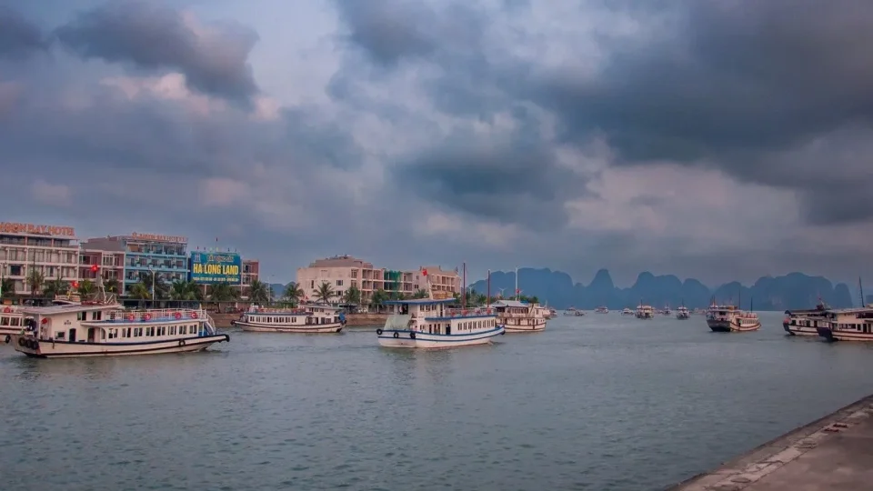 Ha Long Bay