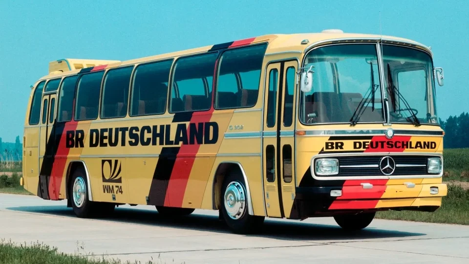 Mercedes-Benz O 302