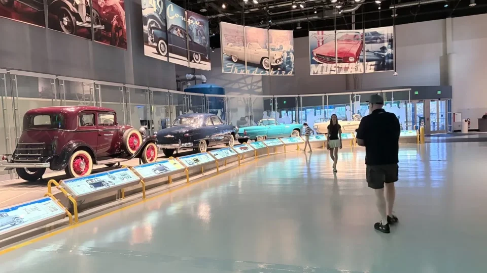 Fotr na tripu 12, Ford F-150 muzeum