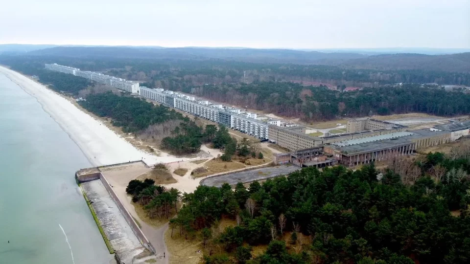 Fotr na tripu 9, Rujána