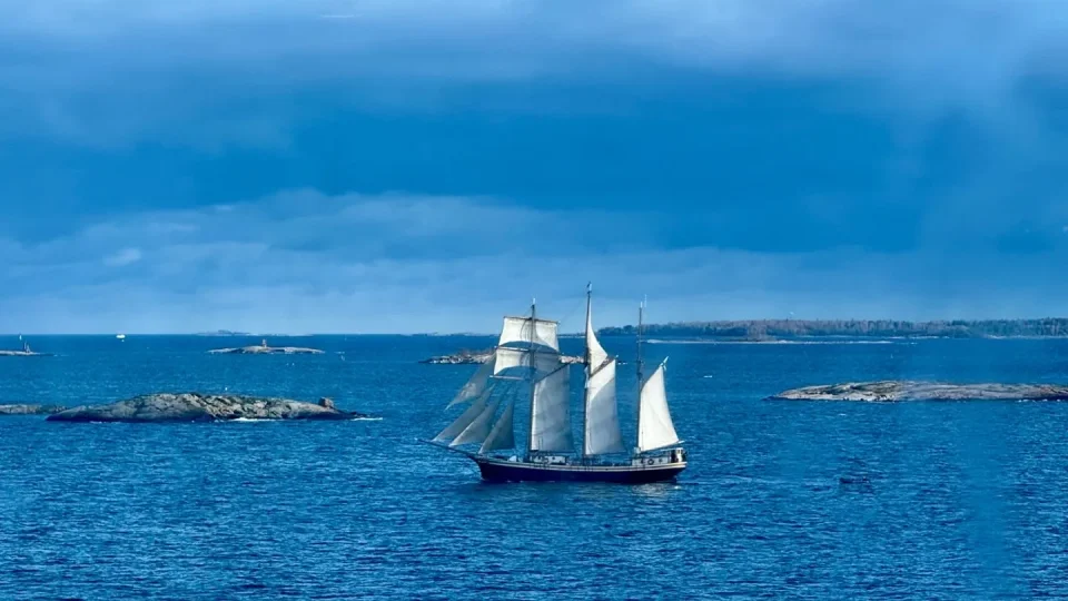 Fotr ve Finsku, trajekt