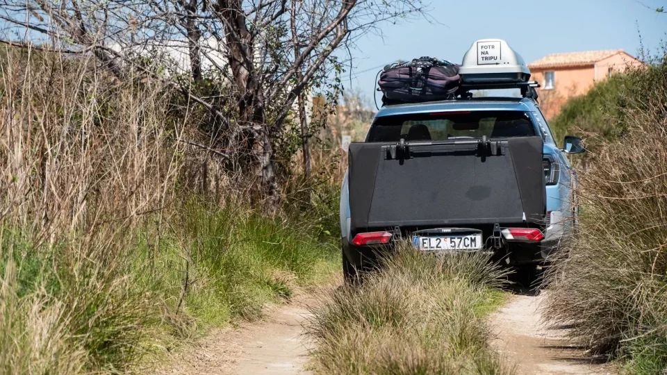 Ford trip, Camargue auto