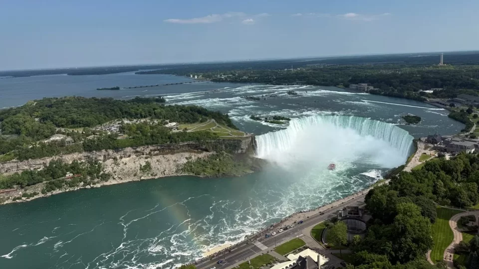 Fotr na tripu 10, Niagarské vodopády