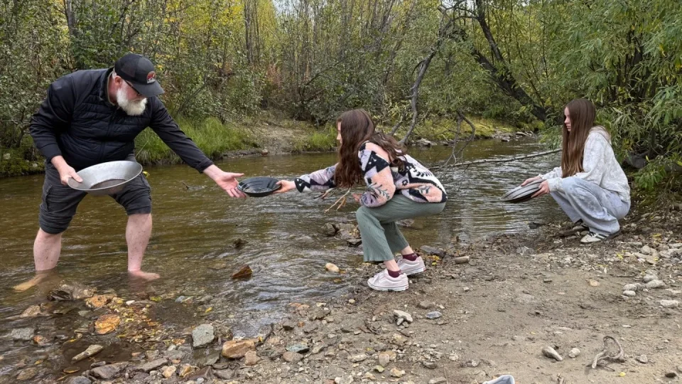 Fotr na tripu 10, Dawson City