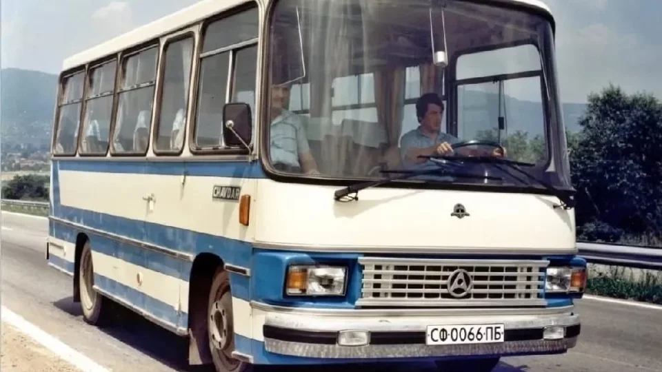 Autobus Čavdar