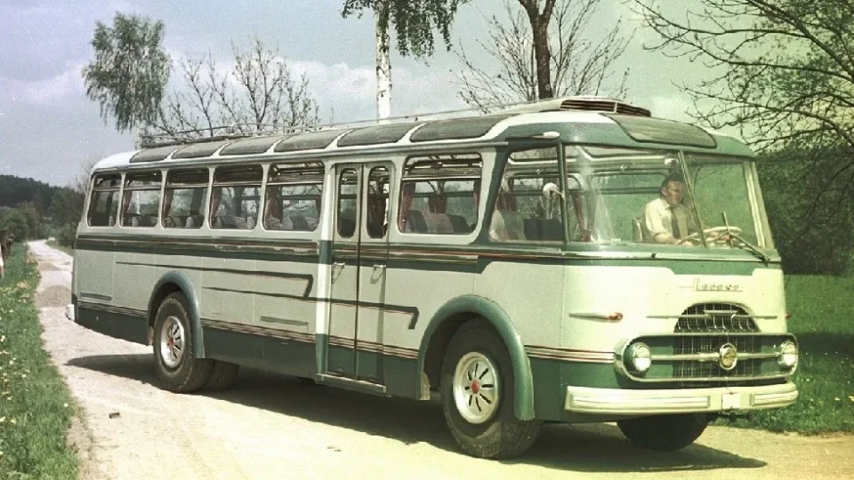 Škoda 706 RO