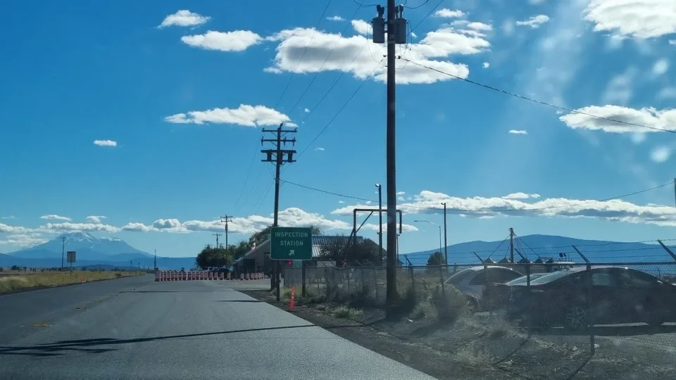 Pravidla na silnicích v USA