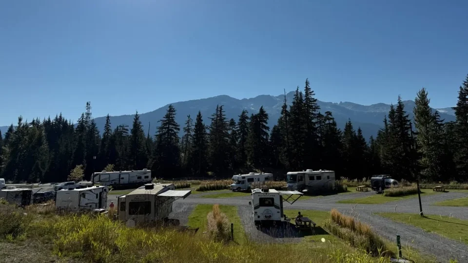 Fotr na tripu 10, kempování v Kanadě