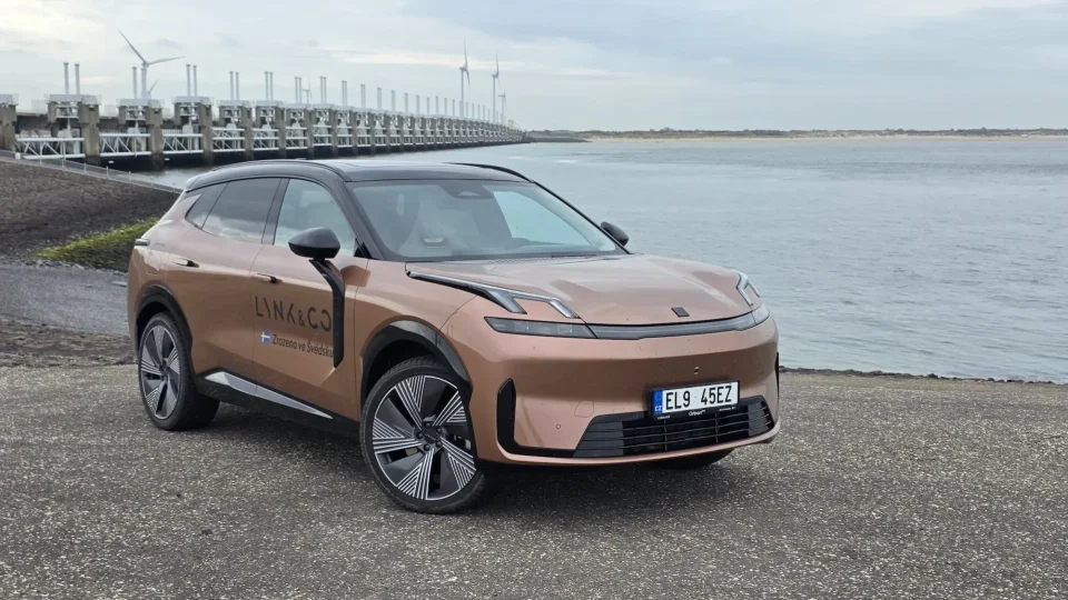Lynk & Co 08