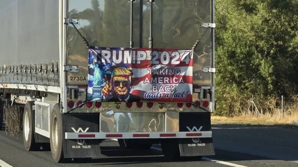 Pravidla na silnicích v USA