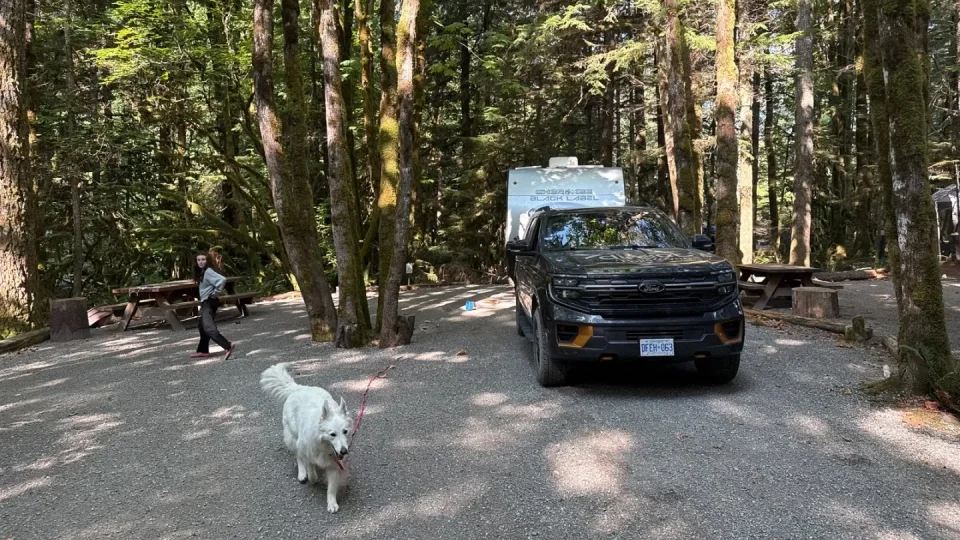 Fotr na tripu 10, kempování v Kanadě