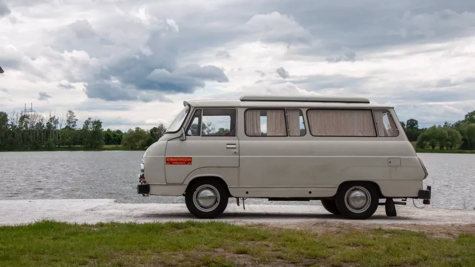 Škoda 1203 Camp