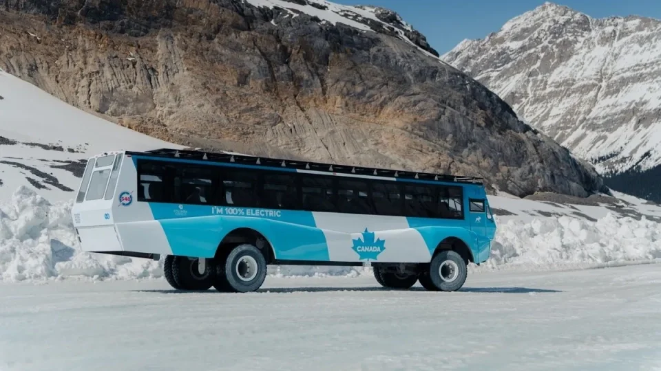 Ice Explorer, Athabasca