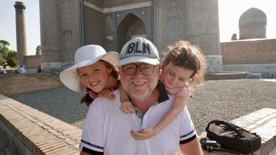 Fotr na tripu, místa setkání s Čechy