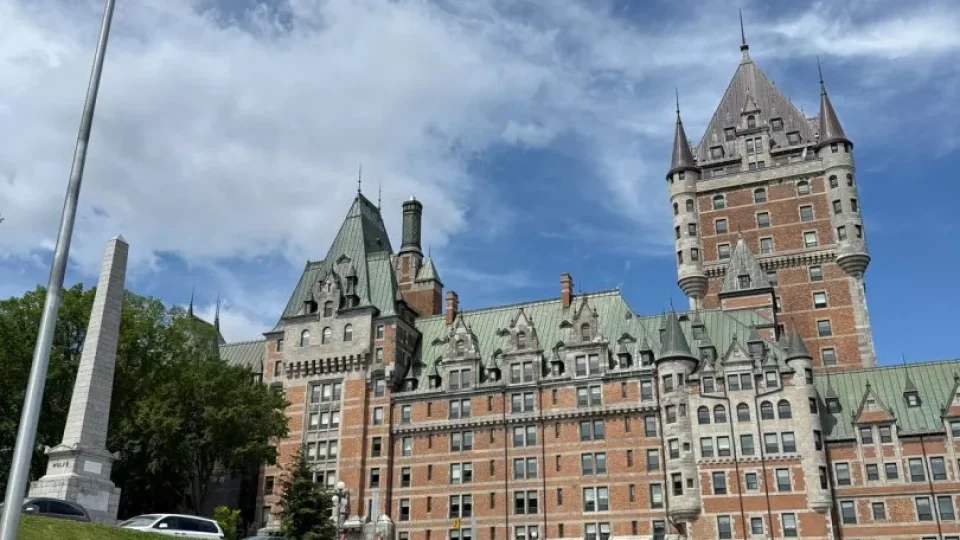 Fotr na tripu 10, Fairmonty