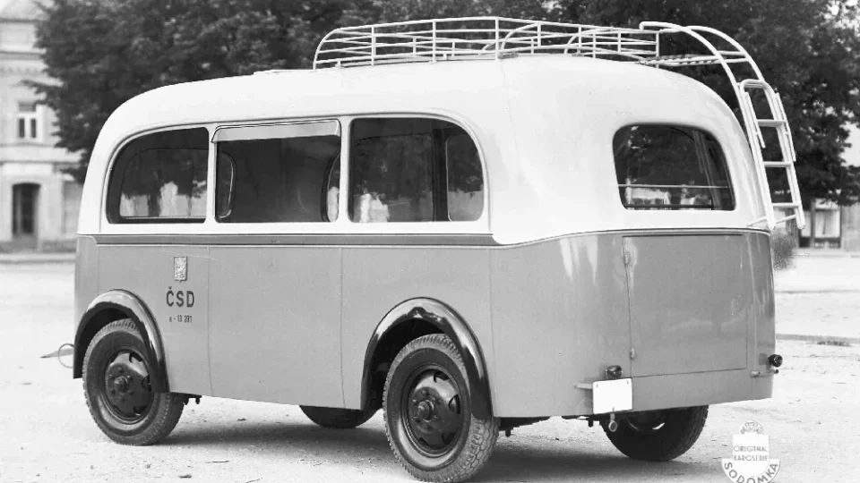 Retro, autobusové přívěsy