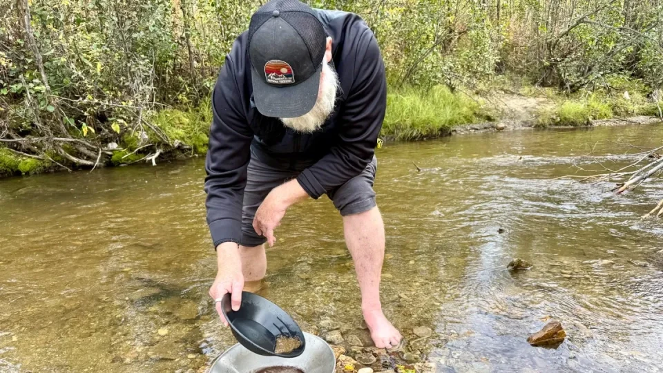 Fotr na tripu 10, Dawson City