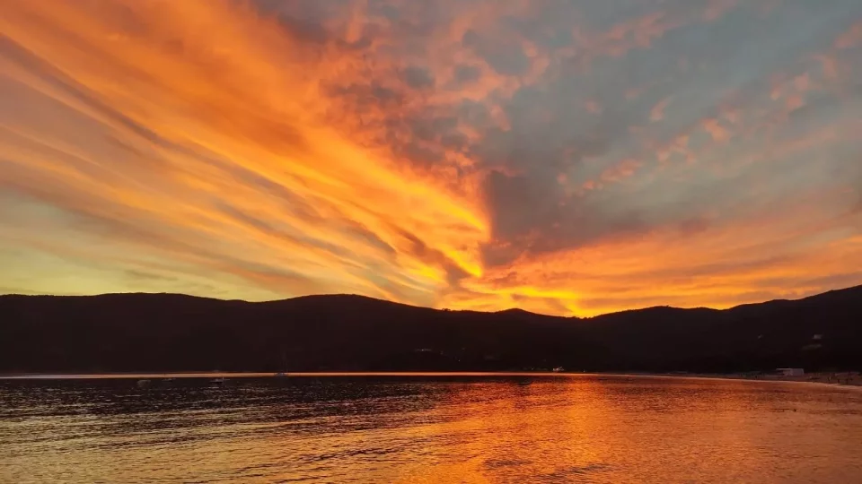 Elba s obytným autem