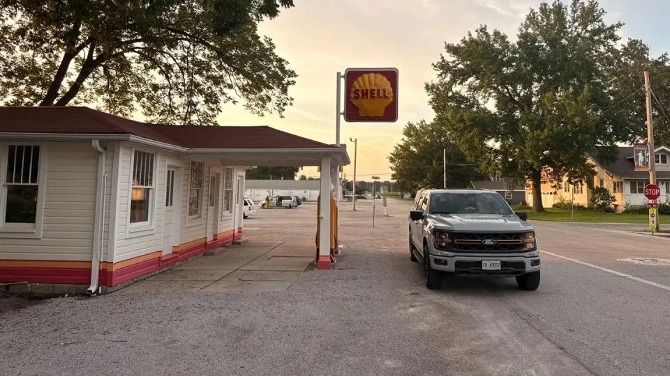 Fotr na tripu 12, Benzínky na Route 66