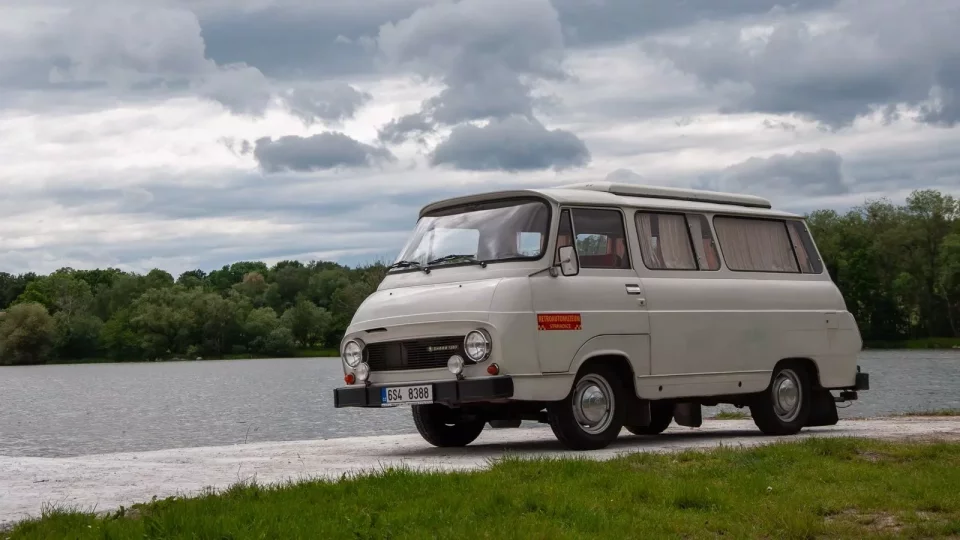 Škoda 1203 Camp
