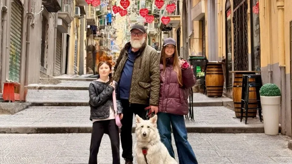 Fotr na tripu 11, Neapol