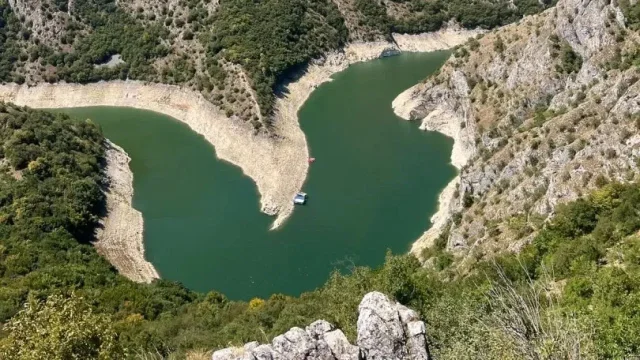 Takhle dopadne souboj draka s obrem. Výsledkem je jeden z nejkrásnějších koutů Srbska