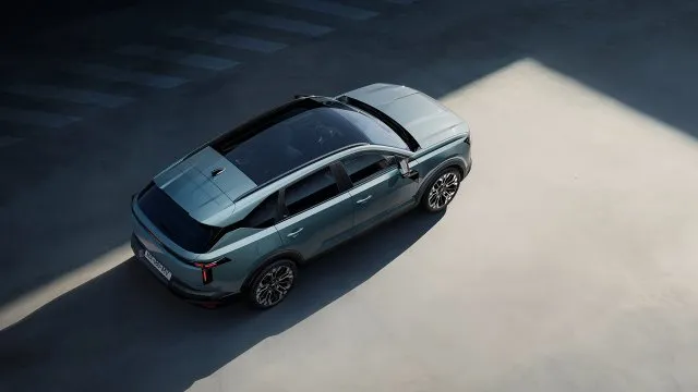 Za 600 tisíc dlouhý dojezd, LPG, 4x4 i nízká spotřeba. Dacia má další zajímavé cestovní auto