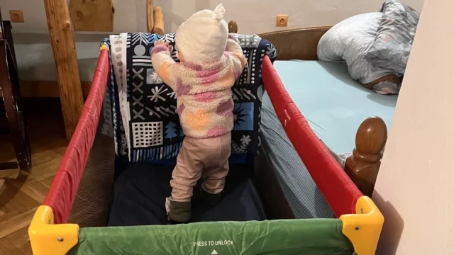 Na Bookingu absolutně úžasná, v chatě jsme pak vydrželi sotva dvě hodiny. Jinak by nám zmrzlo dítě