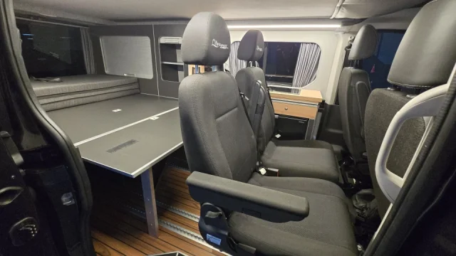 Polské obytné auto potěší rodiče malých dětí. Dva týdny jsme testovali Renault Trafic Wavecamper