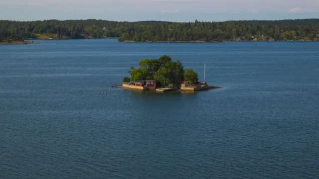 Švédsko nabízí jedinečnou příležitost bydlení na ostrově zdarma. Stačí natočit minutové video