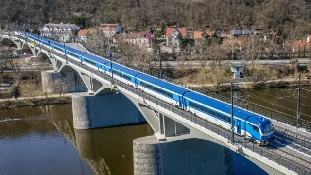Z Prahy do Kodaně za méně než 12 hodin. Nový přímý vlak Českých drah jezdí rychlostí 230 km/h