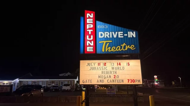 Autokino Neptune: Základní informace, fotky, zkušenosti a reportáž z místa